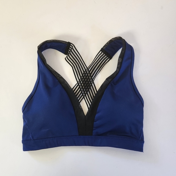 Victoria's Secret Sport Plunge Cross Back Sports Bra Wireless Wire Free yoga - Picture 1 of 6